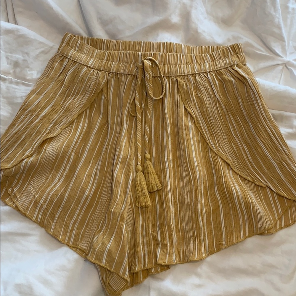 American eagle shorts!!